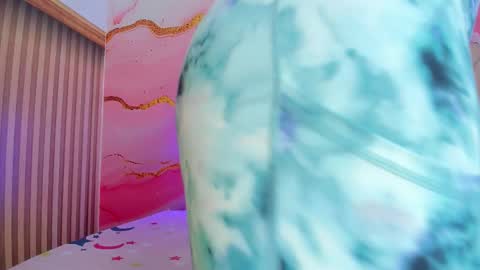 mia__blaze_ online show from 01/06/26, 02:59