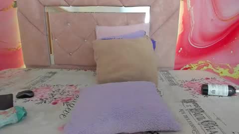 mia__blaze_ online show from 03/25/26, 03:01