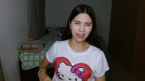 Mia online show from 09/25/25, 03:21