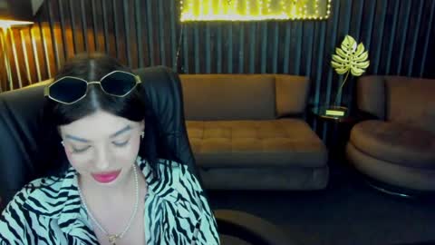 Alina online show from 05/19/26, 01:39