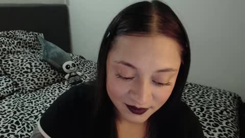 mia online show from 01/09/25, 01:18