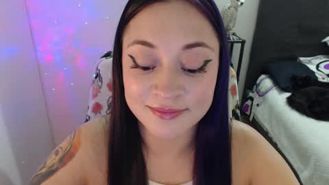 mia online show from 02/05/25, 10:12