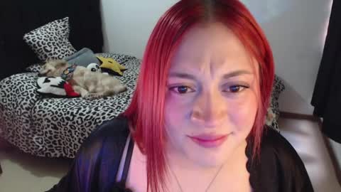 Snapshot of mia_adams_red chatting on 05/05/26, 09:56 mia online show from 05/05/26, 09:56