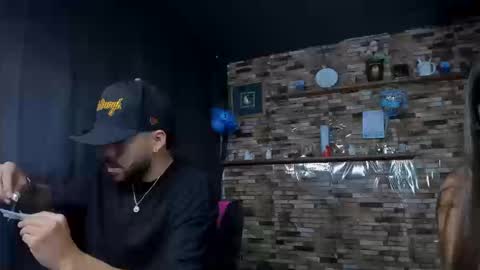 Snapshot of mia_and_vincentt chatting on 09/26/25, 05:00 Mia and vincentt model indepent online show from 09/26/25, 05:00