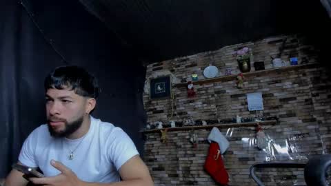 Snapshot of mia_and_vincentt chatting on 01/06/26, 03:10 Mia and vincentt model indepent online show from 01/06/26, 03:10