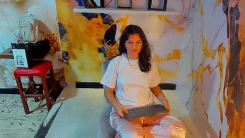 Mia online show from 01/10/26, 07:26