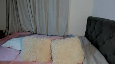 Mia Blair online show from 06/05/26, 01:56