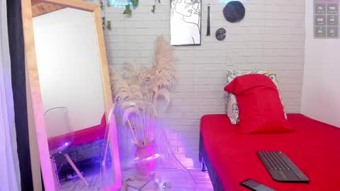 Snapshot of mia_bombon_ chatting on 04/04/26, 11:29 mia_bombon_ online show from 04/04/26, 11:29