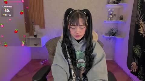 Mia online show from 01/08/25, 05:59