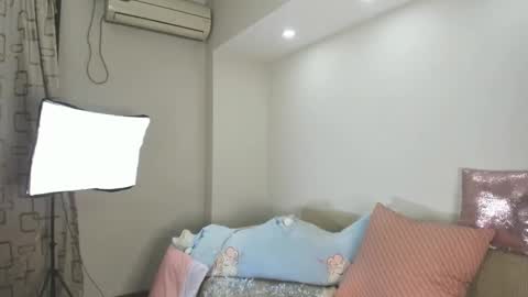 Ami online show from 02/17/25, 07:53