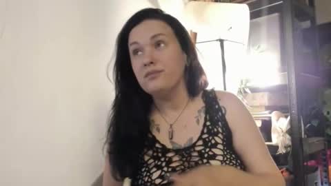 Snapshot of mia_clancy chatting on 11/30/25, 10:36 MIA online show from 11/30/25, 10:36