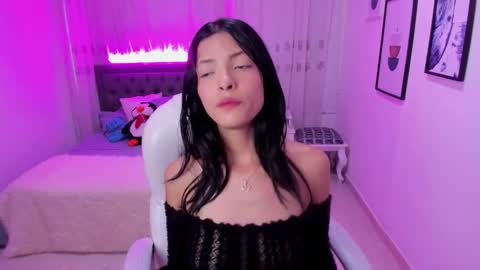 Snapshot of mia_clay1 chatting on 11/25/25, 07:36 Mia online show from 11/25/25, 07:36