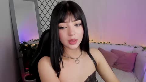 mia_collins_b online show from 06/02/26, 07:38