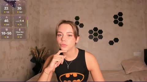 Mia  next stream Thursday 1400 UTC1 Friday 1400 UTC1 online show from 09/16/25, 02:18