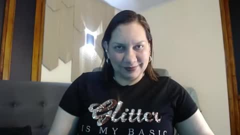 Mia online show from 04/15/26, 03:35