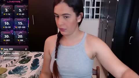 Snapshot of mia_danielsx chatting on 02/28/25, 02:42 Mia online show from 02/28/25, 02:42