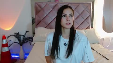 Mia Dark online show from 11/03/25, 03:41