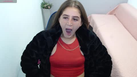 Mia online show from 12/19/25, 01:29