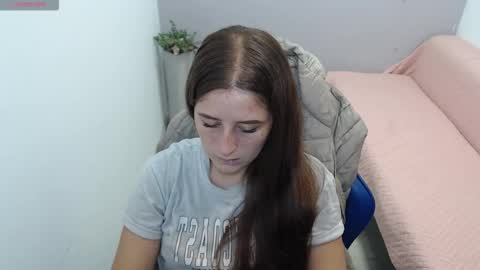 Mia online show from 02/03/26, 01:49