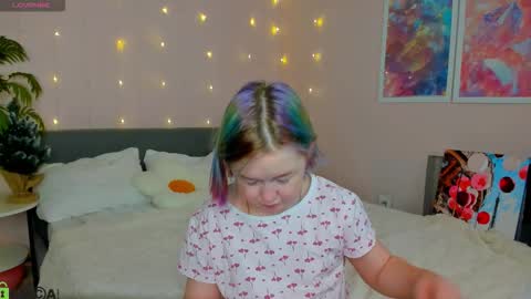 Mia online show from 01/11/26, 02:27