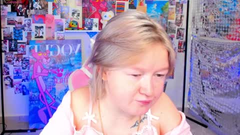 Mia online show from 03/29/26, 02:44