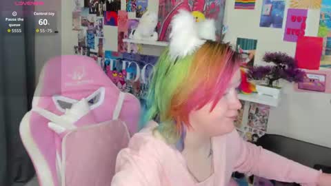 Snapshot of mia_ferd chatting on 07/08/26, 03:00 Mia online show from 07/08/26, 03:00