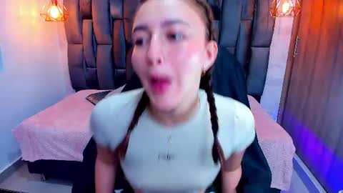 mia_ferrer18 online show from 06/21/26, 02:52