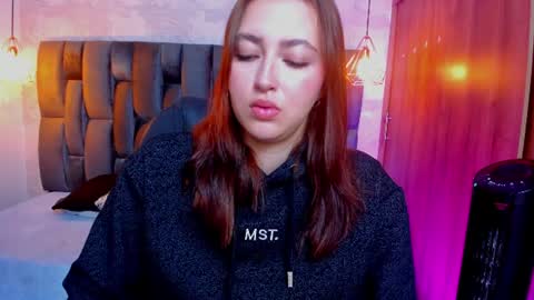 mia_ferrer18 online show from 07/12/26, 03:47