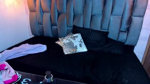mia_ferrer18 online show from 07/28/26, 07:39