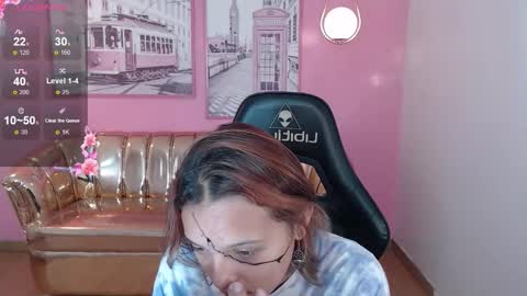 Snapshot of mia_foster_t chatting on 10/30/25, 02:18 Mia online show from 10/30/25, 02:18