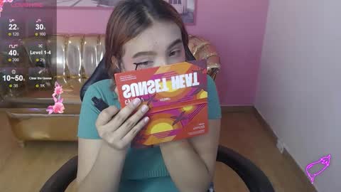 Snapshot of mia_foster_t chatting on 11/04/25, 12:37 Mia online show from 11/04/25, 12:37