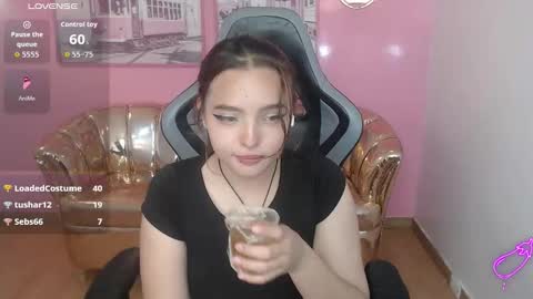 Mia online show from 01/14/26, 01:11