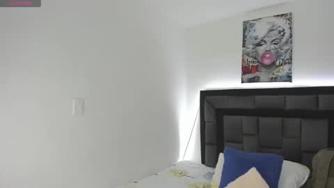 mia fox online show from 01/13/26, 12:10