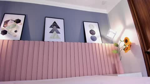 Snapshot of mia_fox_1 chatting on 04/16/26, 12:17 Mia online show from 04/16/26, 12:17