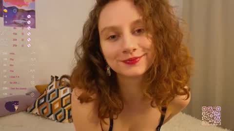 Snapshot of mia_frizz chatting on 11/17/25, 04:57 Mia online show from 11/17/25, 04:57