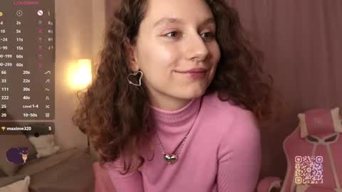 Snapshot of mia_frizz chatting on 02/14/26, 02:25 Mia online show from 02/14/26, 02:25