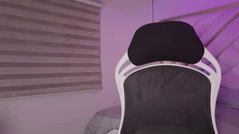 Snapshot of mia_gatesvg chatting on 02/10/26, 03:10 Mia online show from 02/10/26, 03:10