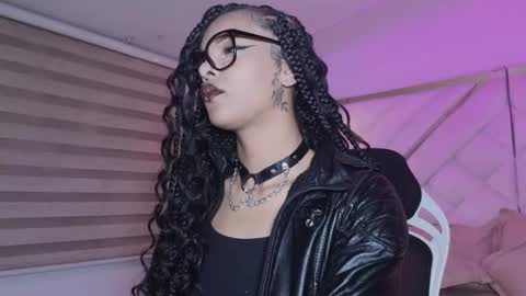 Snapshot of mia_gatesvg chatting on 02/19/26, 03:02 Mia online show from 02/19/26, 03:02