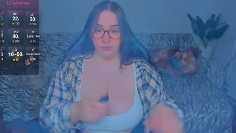 Mia online show from 12/08/24, 01:36