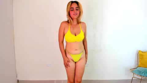 Mia online show from 01/15/25, 02:27