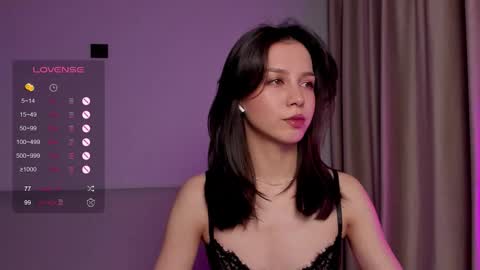 Mia online show from 09/25/25, 05:16