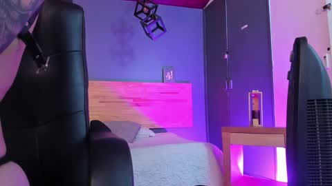 Val  online show from 12/23/24, 08:25