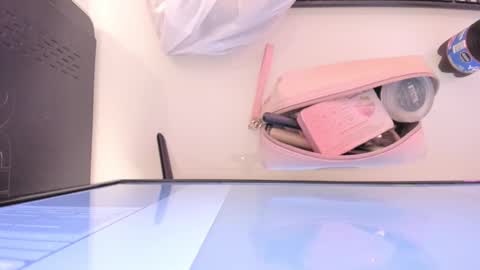    online show from 09/25/25, 12:09