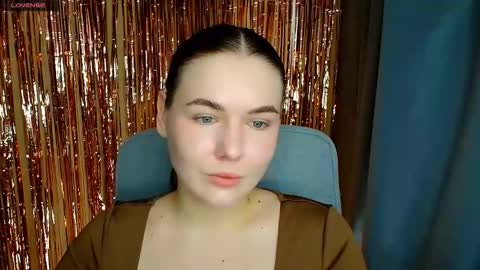 mia_lemm online show from 02/04/26, 08:20