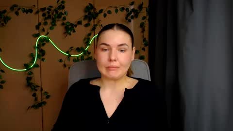 Snapshot of mia_lemm chatting on 04/23/26, 07:20 mia_lemm online show from 04/23/26, 07:20