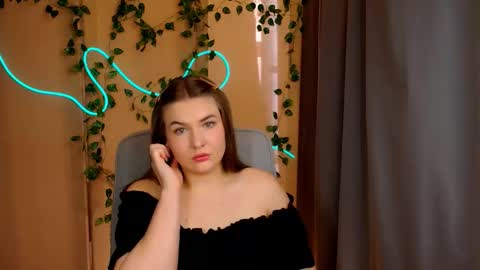 Snapshot of mia_lemm chatting on 04/29/26, 07:12 mia_lemm online show from 04/29/26, 07:12
