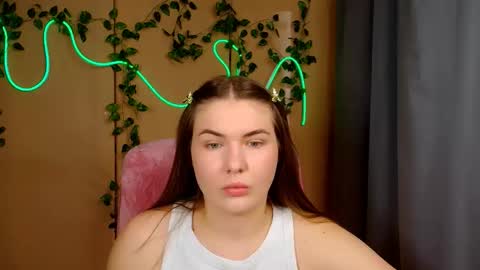Snapshot of mia_lemm chatting on 05/18/26, 06:19 mia_lemm online show from 05/18/26, 06:19