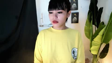 M I A online show from 05/19/26, 02:18