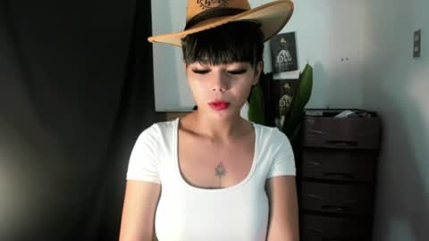Snapshot of mia_lover9 chatting on 06/29/26, 09:59 M I A online show from 06/29/26, 09:59