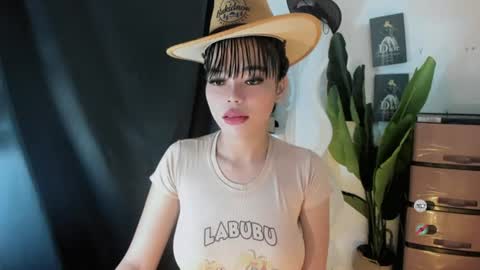 Snapshot of mia_lover9 chatting on 07/01/26, 09:11 M I A online show from 07/01/26, 09:11